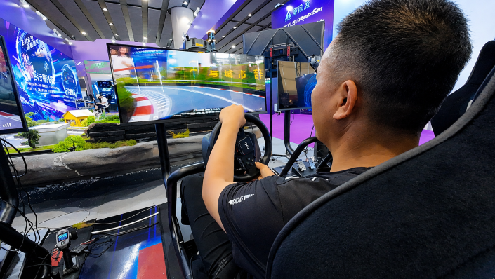 超元力 FPV 沙盘赛车：实景微缩赛道，解锁全新游乐体验新闻封面